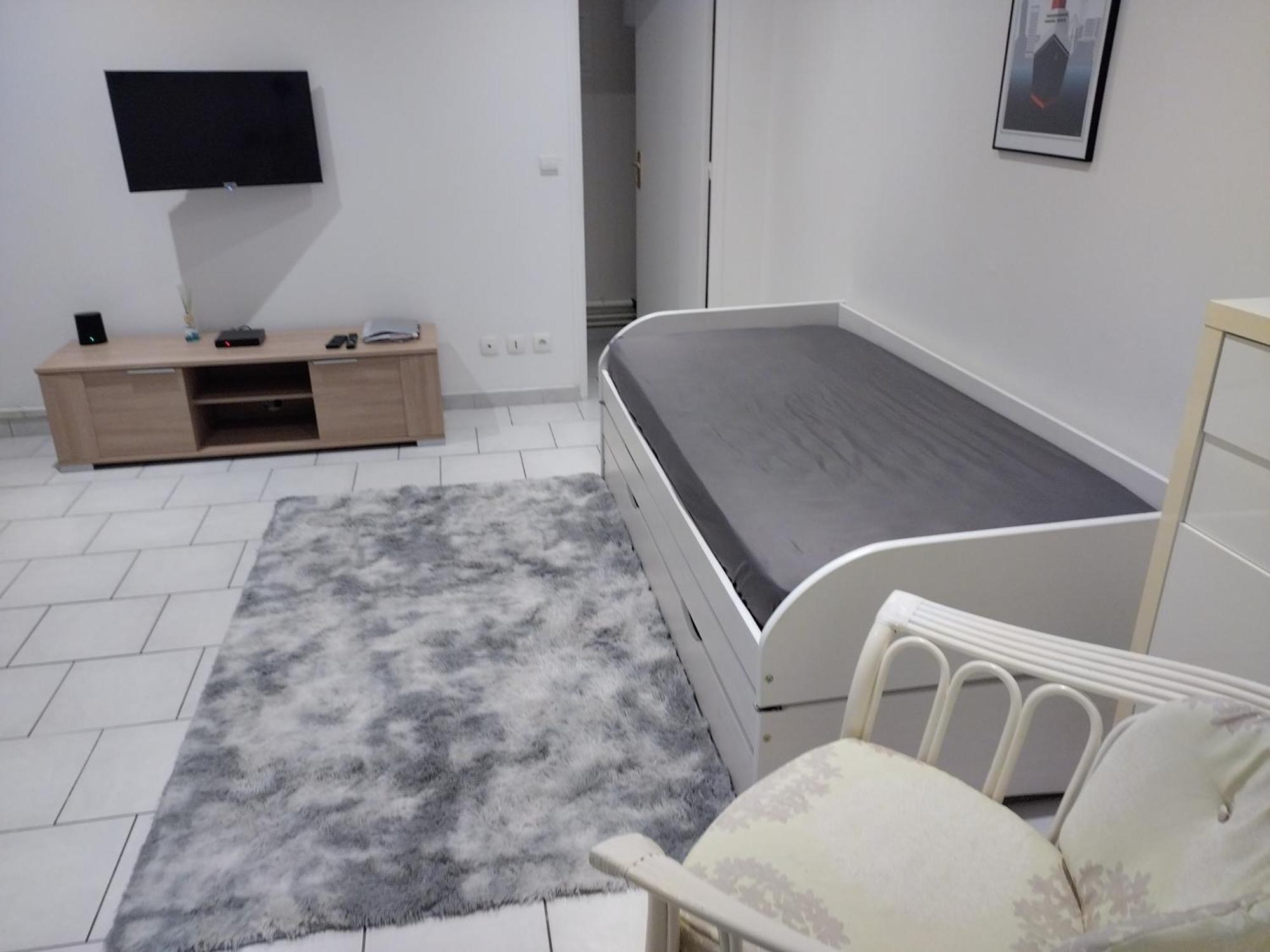 Studio Charmant Canape Lit Netflix Prime Video Wifi Dazn Hawr Zewnętrze zdjęcie